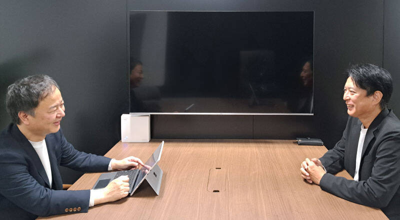 日比さんと永井さんが対談している写真