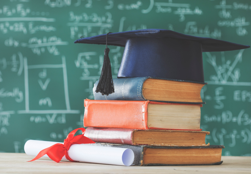 本が積まれている写真